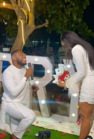 BBNaija’s Frodd Proposes To His Girlfriend, Chioma (Video)